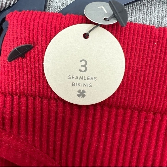 Lucky Brand Women’s Panties Sz Large Pkg/3 Seamless Bikinis Multi Colors Tagless - Picture 5 of 6